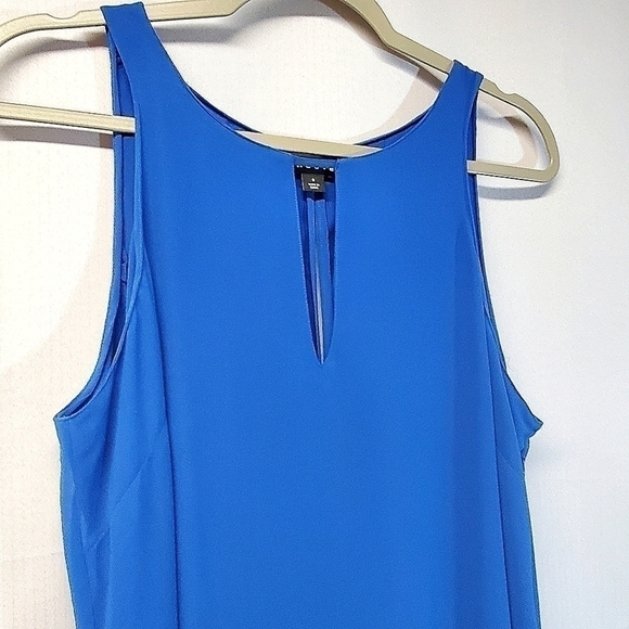Trouve Blue Keyhole Sleeveless Midi Shift Dress - Picture 3 of 10